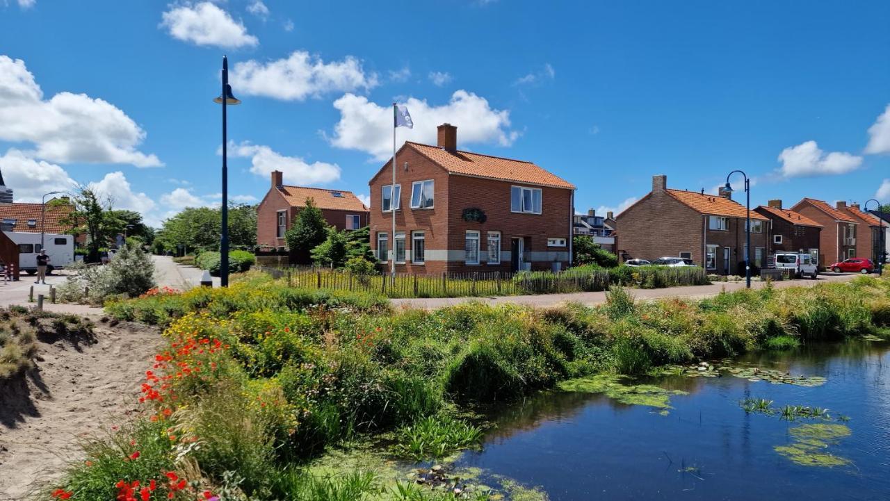 Bed And Breakfast Het Bureau Texel Де Коох Екстериор снимка